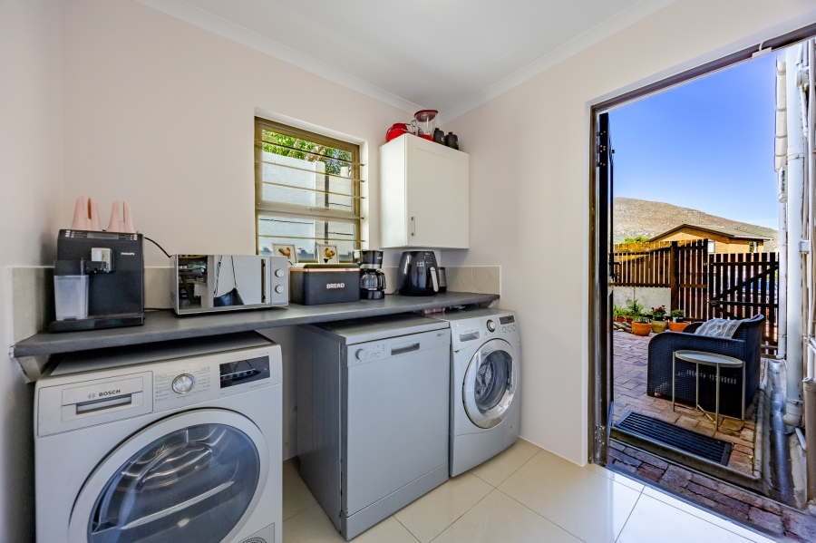 2 Bedroom Property for Sale in Capri Western Cape